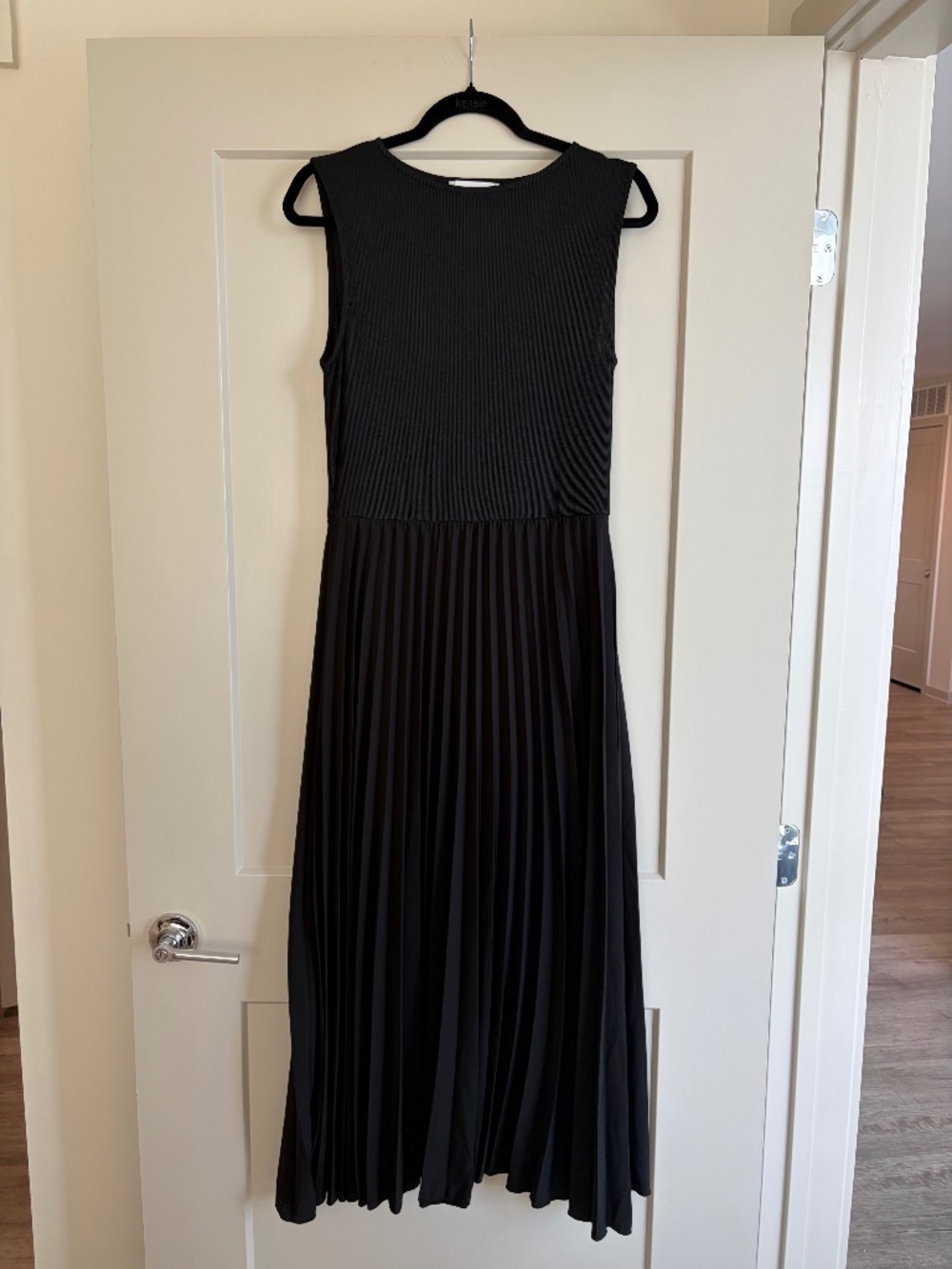 Mango black pleated dress L